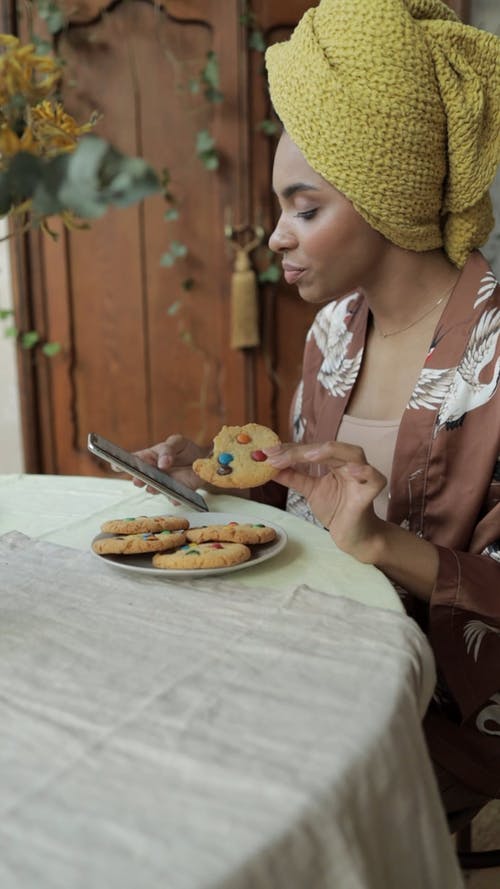 有关＃室内, 休闲, 可口的的免费素材视频