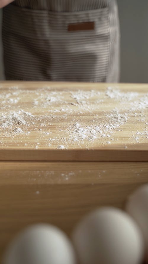 有关人, 垂直视频, 室内的免费素材视频