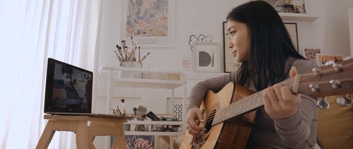 有关3C用品, 变焦会议, 吉他课的免费素材视频