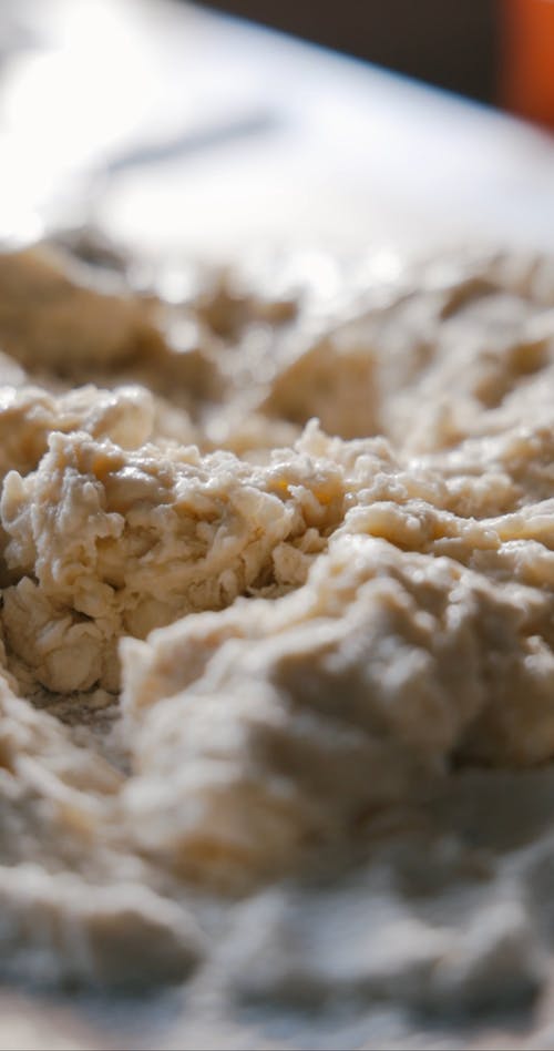 有关倾注, 垂直视频, 室内的免费素材视频