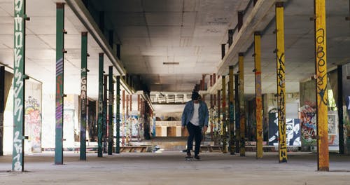 有关人, 休闲, 坐的免费素材视频