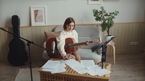 有关3C用品, 仪器, 原声吉他的免费素材视频