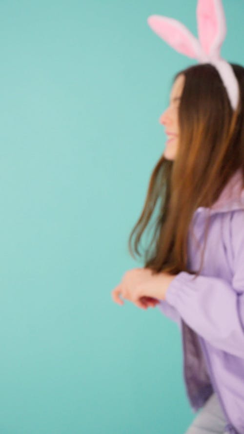 有关儿童, 兔子耳朵, 可爱的免费素材视频