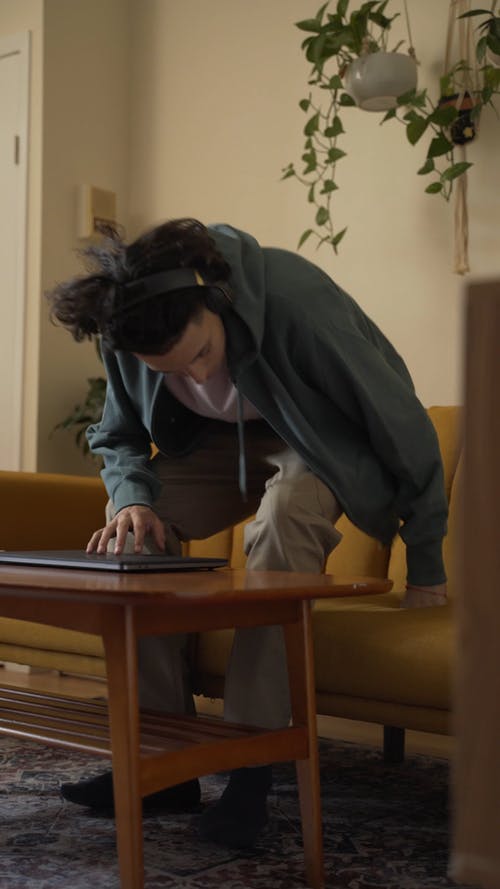 有关3C用品, 4k, 人的免费素材视频