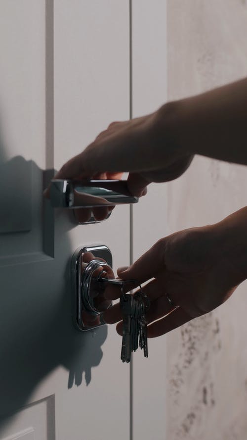 有关垂直视频, 手, 按键的免费素材视频