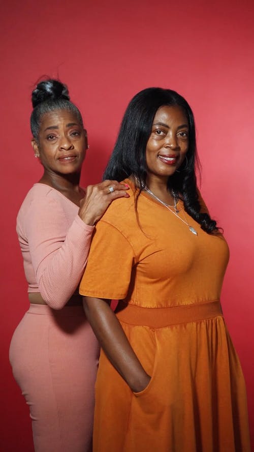 有关垂直视频, 女性, 工作室拍摄的免费素材视频