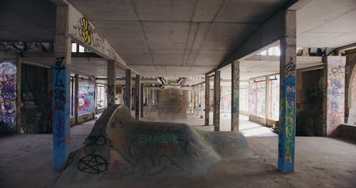 有关室内, 废弃的建筑, 录像的免费素材视频