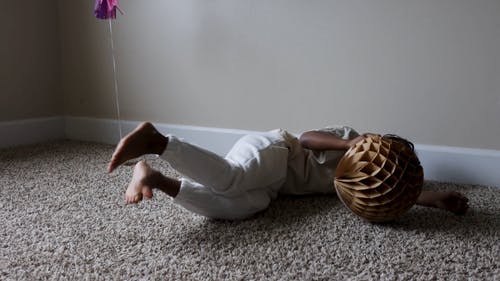 有关儿童, 地毯, 女孩的免费素材视频