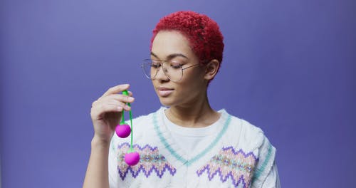 有关人, 握住, 本华球的免费素材视频