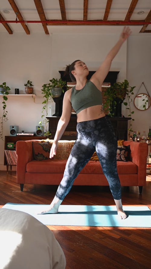 有关人, 伸展, 女人的免费素材视频