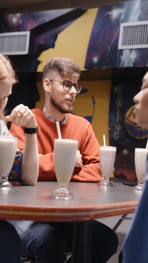 有关＃室内, 一起, 休息室的免费素材视频