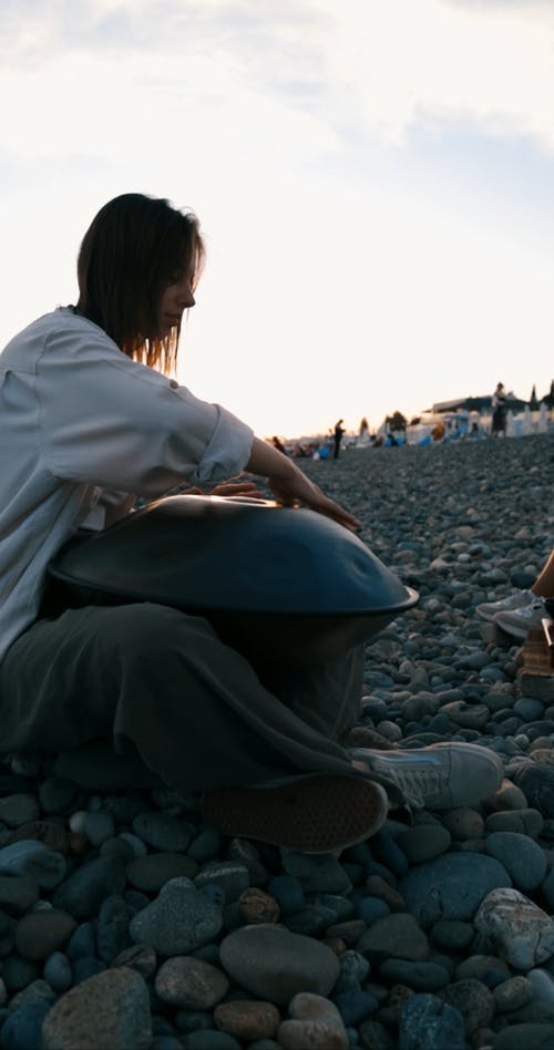 有关handpan, 人, 坐的免费素材视频