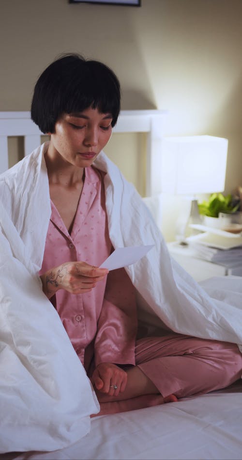 有关休息, 伤心, 伤心的免费素材视频