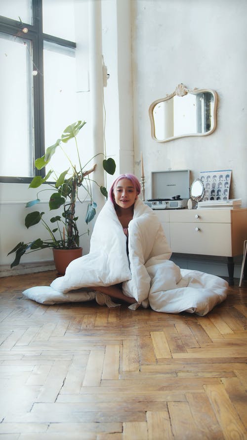 有关＃室内, 休闲, 包裹的免费素材视频