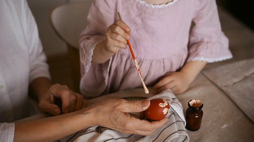 有关涂料, 复活节, 握住的免费素材视频