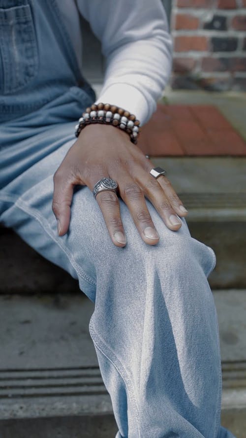 有关人, 尺, 垂直视频的免费素材视频