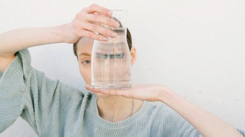 有关冷, 反射, 口渴的免费素材视频