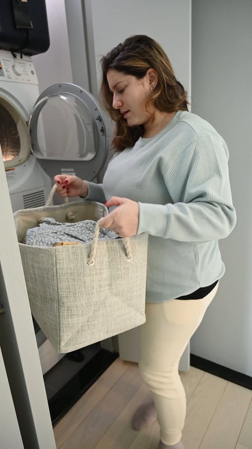 有关人, 垂直视频, 女人的免费素材视频