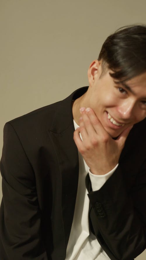 有关上班服, 人, 垂直视频的免费素材视频