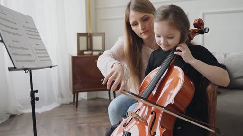 有关儿童, 大提琴, 大提琴弓的免费素材视频