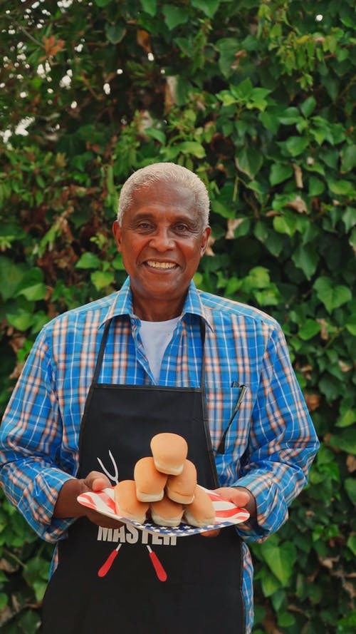 有关围裙, 垂直视频, 微笑的免费素材视频