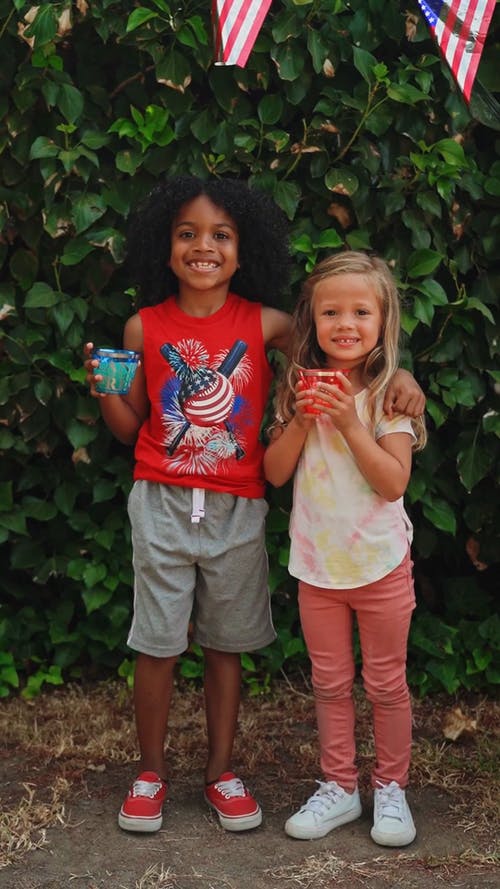 有关一起, 垂直视频, 女孩的免费素材视频