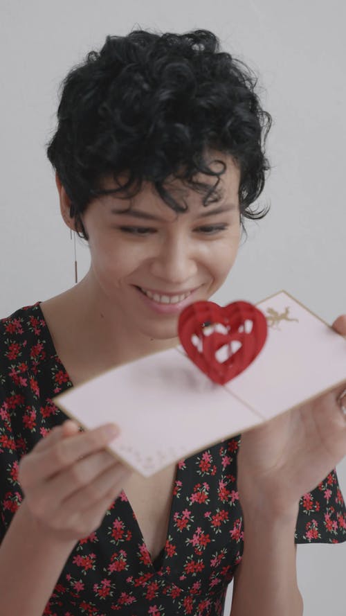 有关人, 信用卡, 垂直视频的免费素材视频