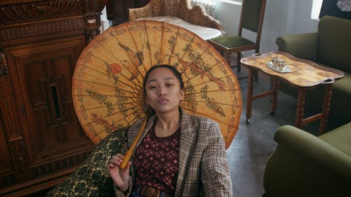 有关二手, 古董, 坐的免费素材视频