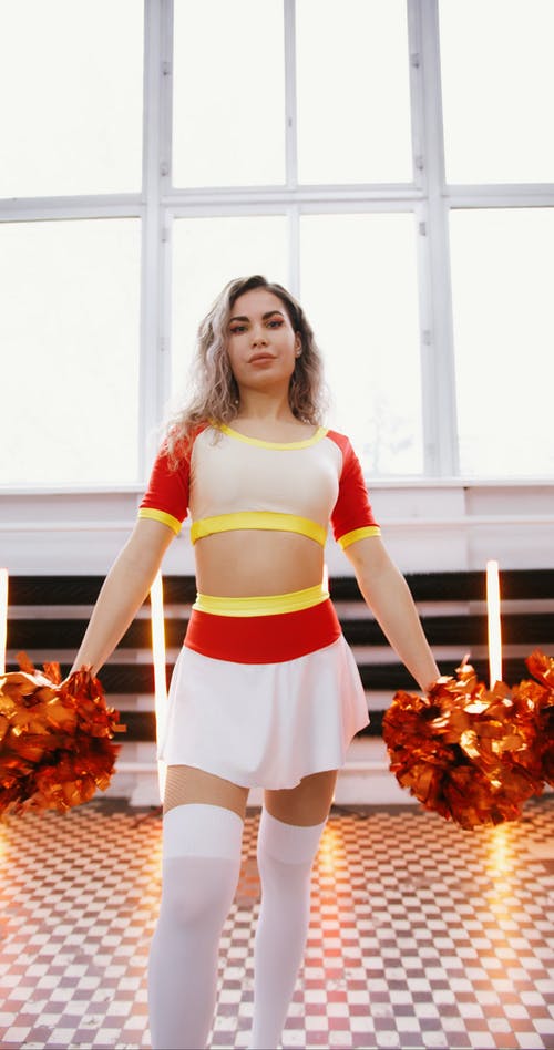 有关制服, 垂直视频, 女性的免费素材视频