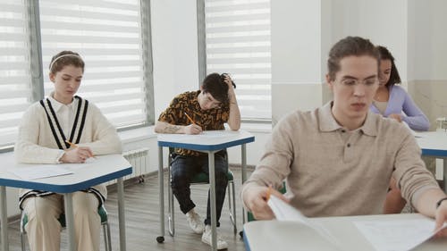 有关多样化, 学生们, 写作的免费素材视频