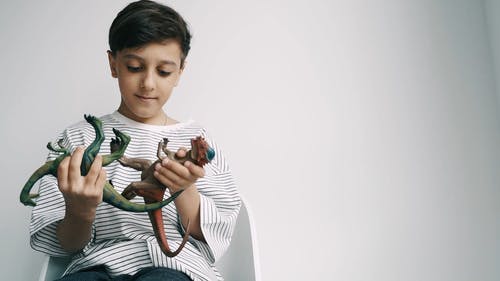 有关儿童, 在家, 坐的免费素材视频