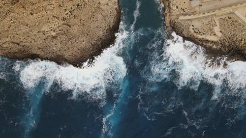 有关停放的汽车, 天然岩层, 岩石的免费素材视频