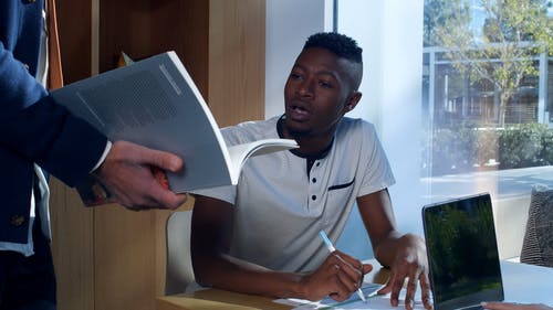 有关3C用品, 坐, 工作的的免费素材视频