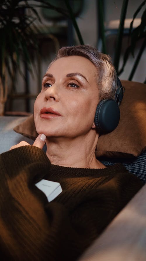 有关休闲, 倾听, 坐的免费素材视频