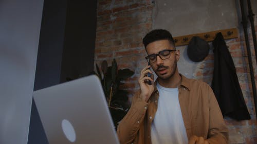 有关MacBook, 事业, 商人的免费素材视频