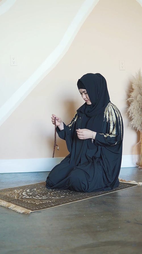 有关jilbab, 伊斯兰教, 垂直视频的免费素材视频