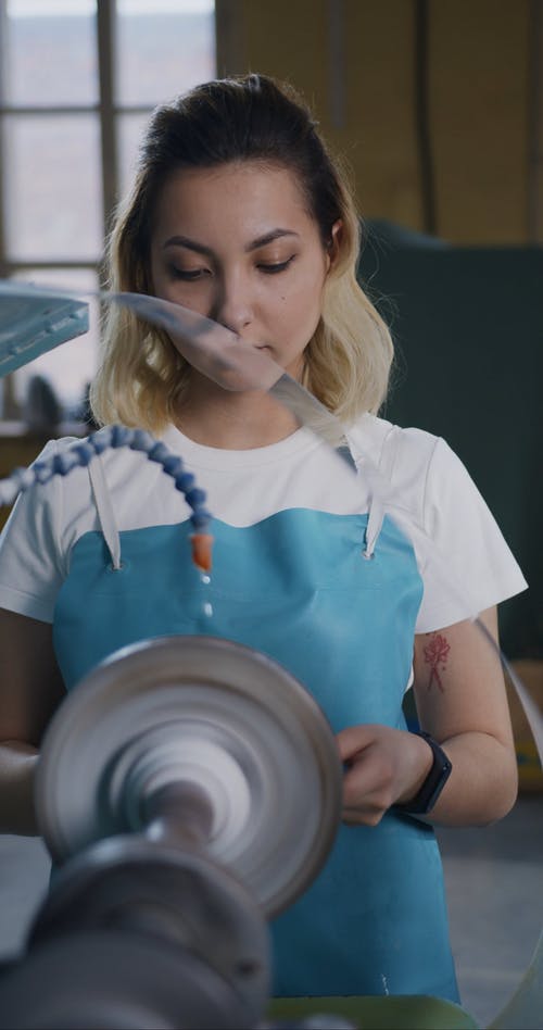 有关圆形, 垂直视频, 女人的免费素材视频