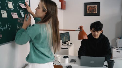 有关人, 便利贴, 同事的免费素材视频