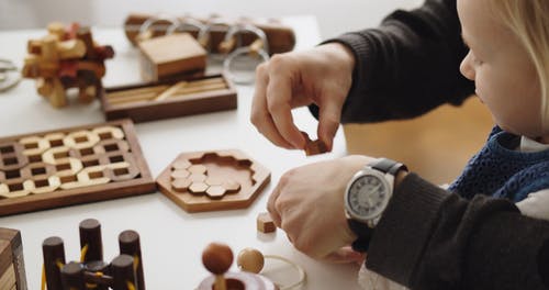 有关人, 坐, 女儿的免费素材视频