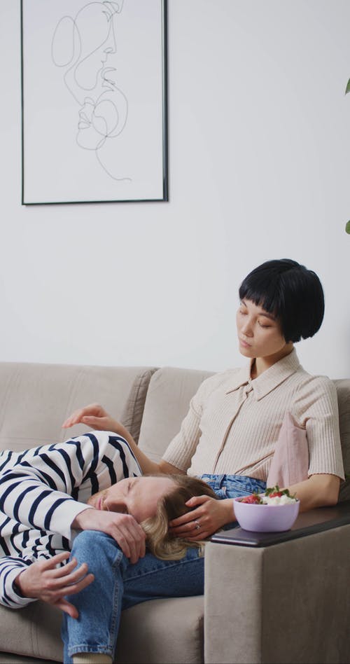 有关一对, 一起, 垂直视频的免费素材视频