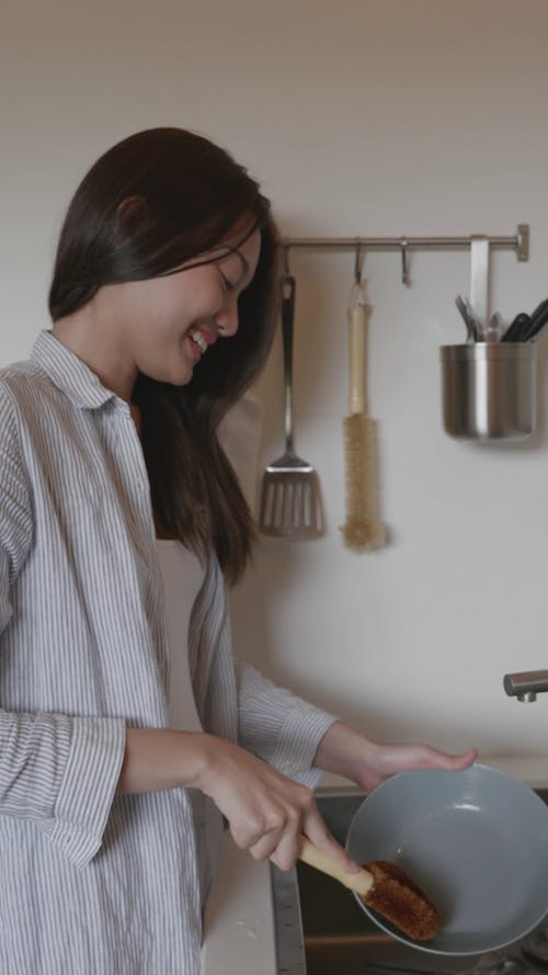 有关人, 侧面图, 刷子的免费素材视频