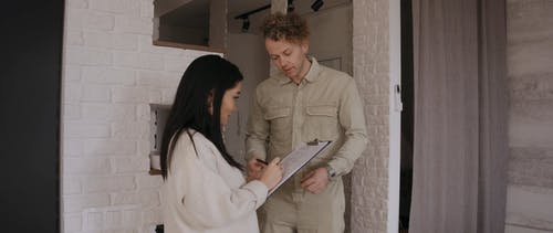 有关多样化, 女人, 写字夹板的免费素材视频