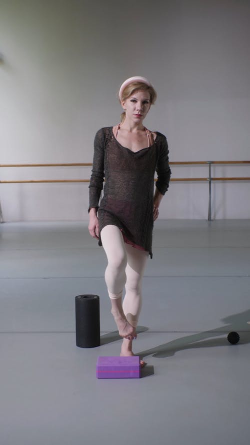 有关人, 垂直视频, 女人的免费素材视频