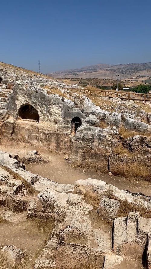 有关垂直视频, 山丘, 废墟的免费素材视频
