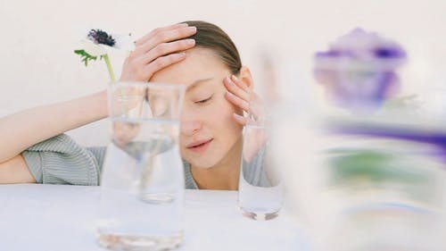 有关人, 女人, 室内的免费素材视频