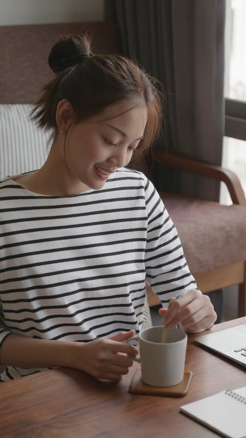 有关＃室内, 休息, 休闲的免费素材视频