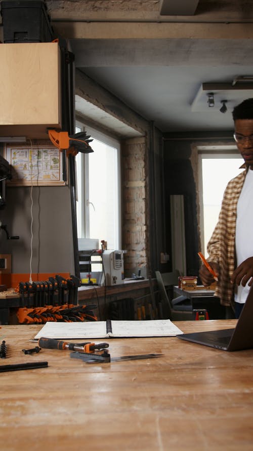 有关3C用品, 原本, 垂直视频的免费素材视频