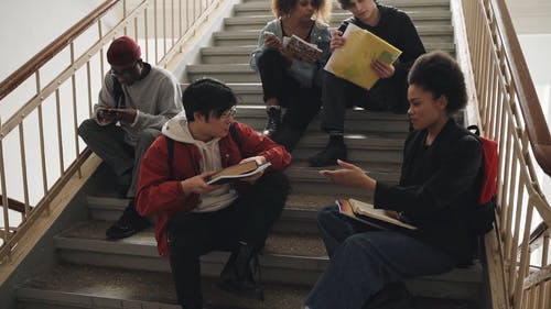 有关坐, 多样化, 大学的免费素材视频