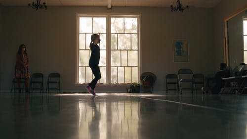 有关女孩, 室内, 实践的免费素材视频