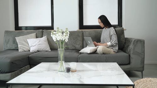 有关人, 内部, 公寓的免费素材视频